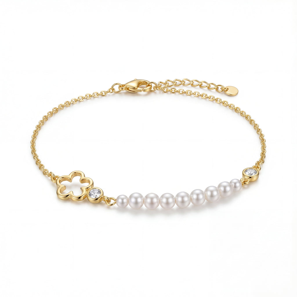 Clover Sparkle Wristlet bracelet