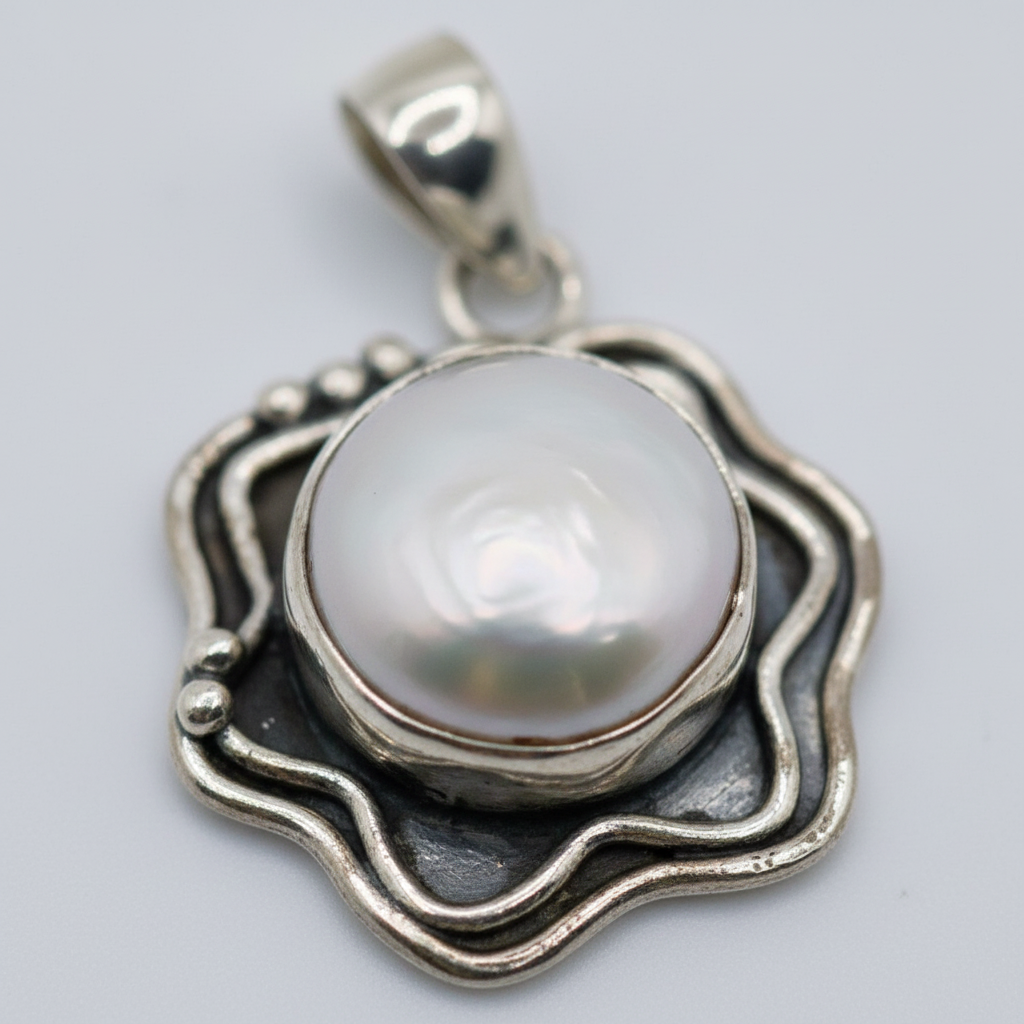 Flora Pearl Charm