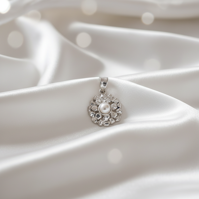 Pearl Gemstone Pendant