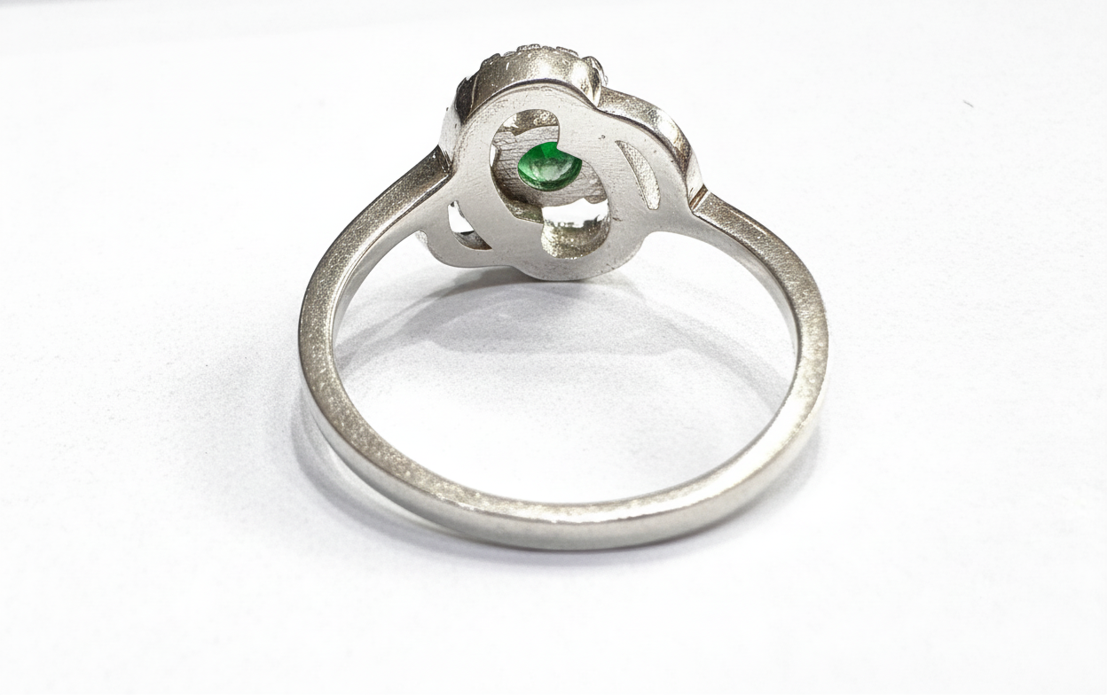 GreenTwirl Ring